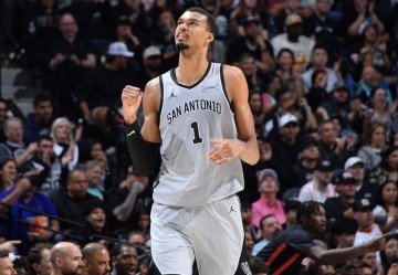 世界杯官方直播链接-文班：我们破解了火箭的战术，对我来说最重要的是体能恢复