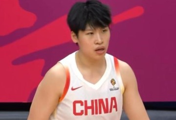 世界杯高清直播地址-失望！3场比赛仅得2分，球迷：世界杯别带她了，将名额给刘禹彤吧